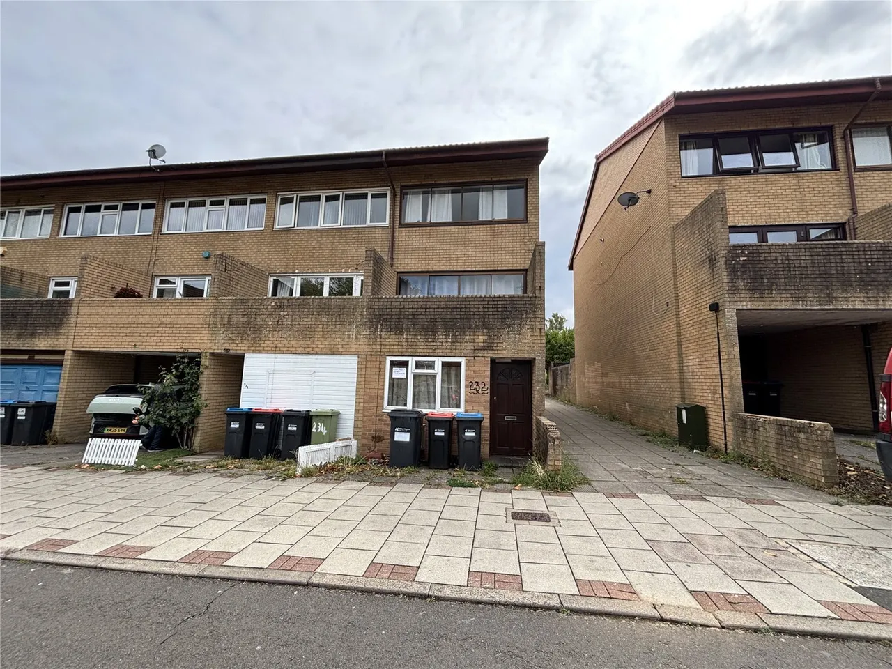 Conniburrow Boulevard, Conniburrow, MK14, photo 2