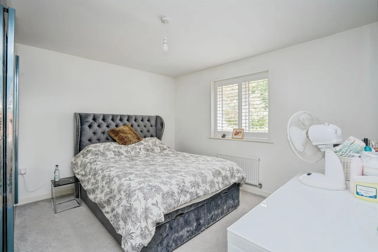 Taylor Close, Waterlooville, PO7, photo 13