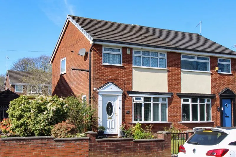 3 bed house for sale — Oldham Road, Rochdale OL11 2AW