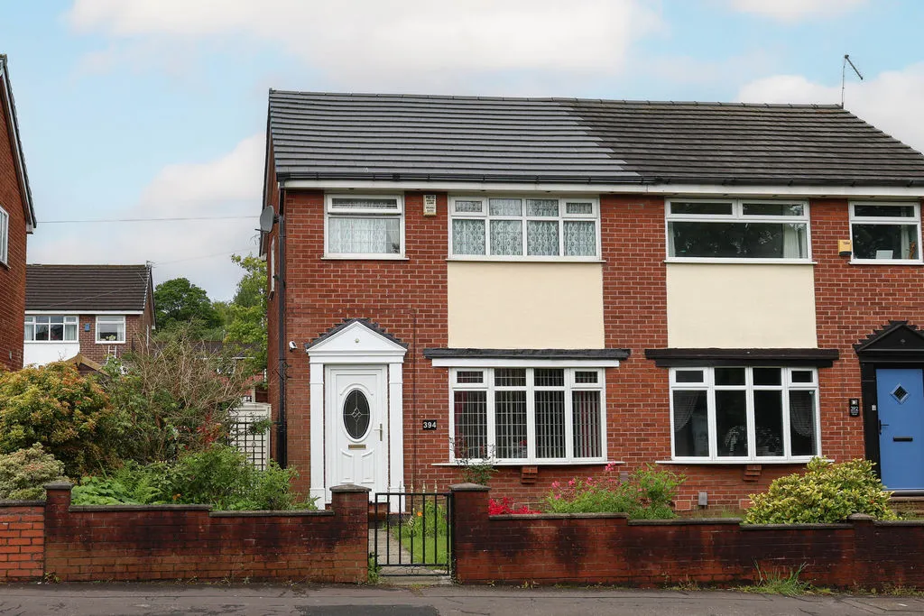 Oldham Road, Rochdale OL11 2AW, photo 17