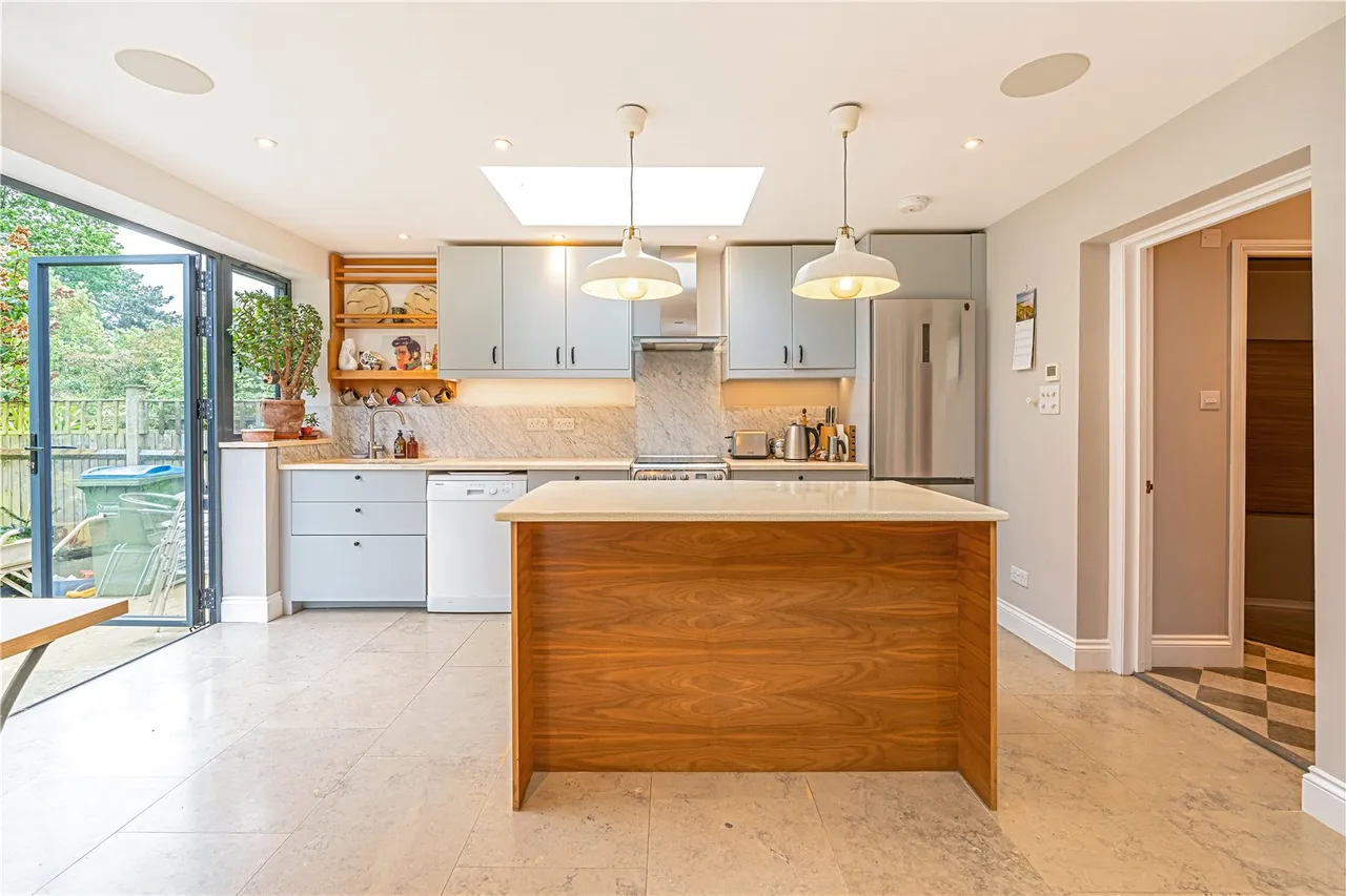 Gloucester Road, Hampton, TW12 2UJ, photo 5