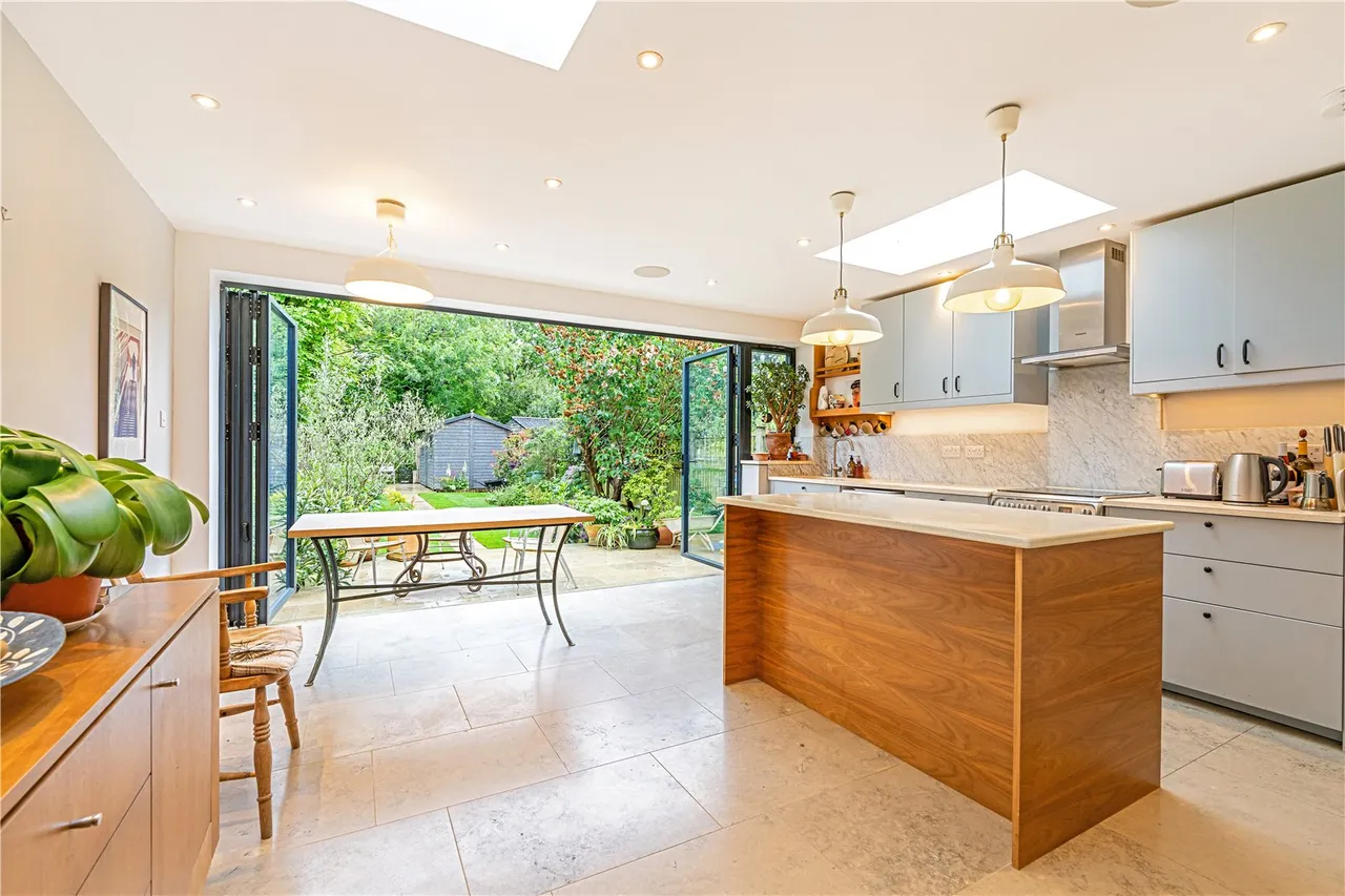 Gloucester Road, Hampton, TW12 2UJ, photo 3