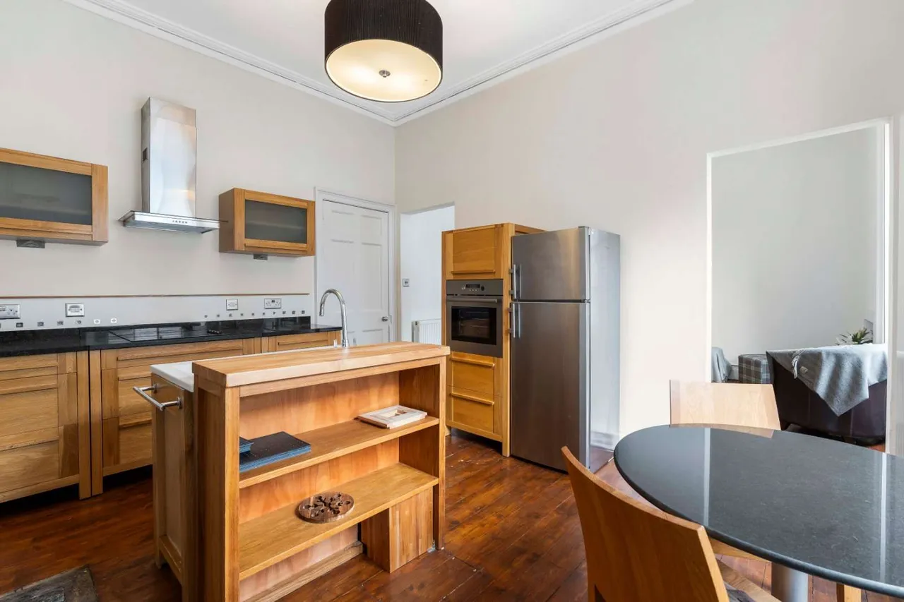 Cumberland Street, Edinburgh, Midlothian, EH3 6RE, photo 7