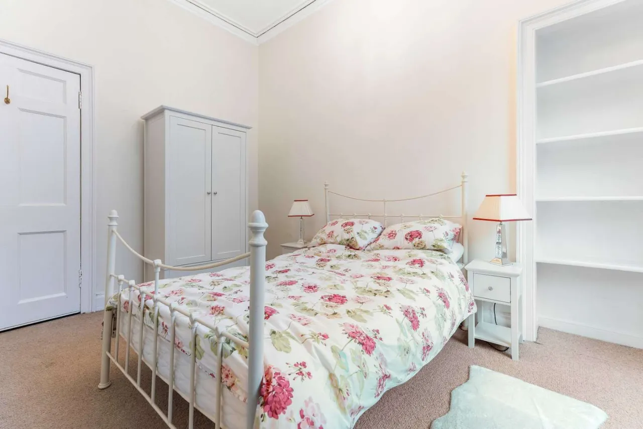 Cumberland Street, Edinburgh, Midlothian, EH3 6RE, photo 9
