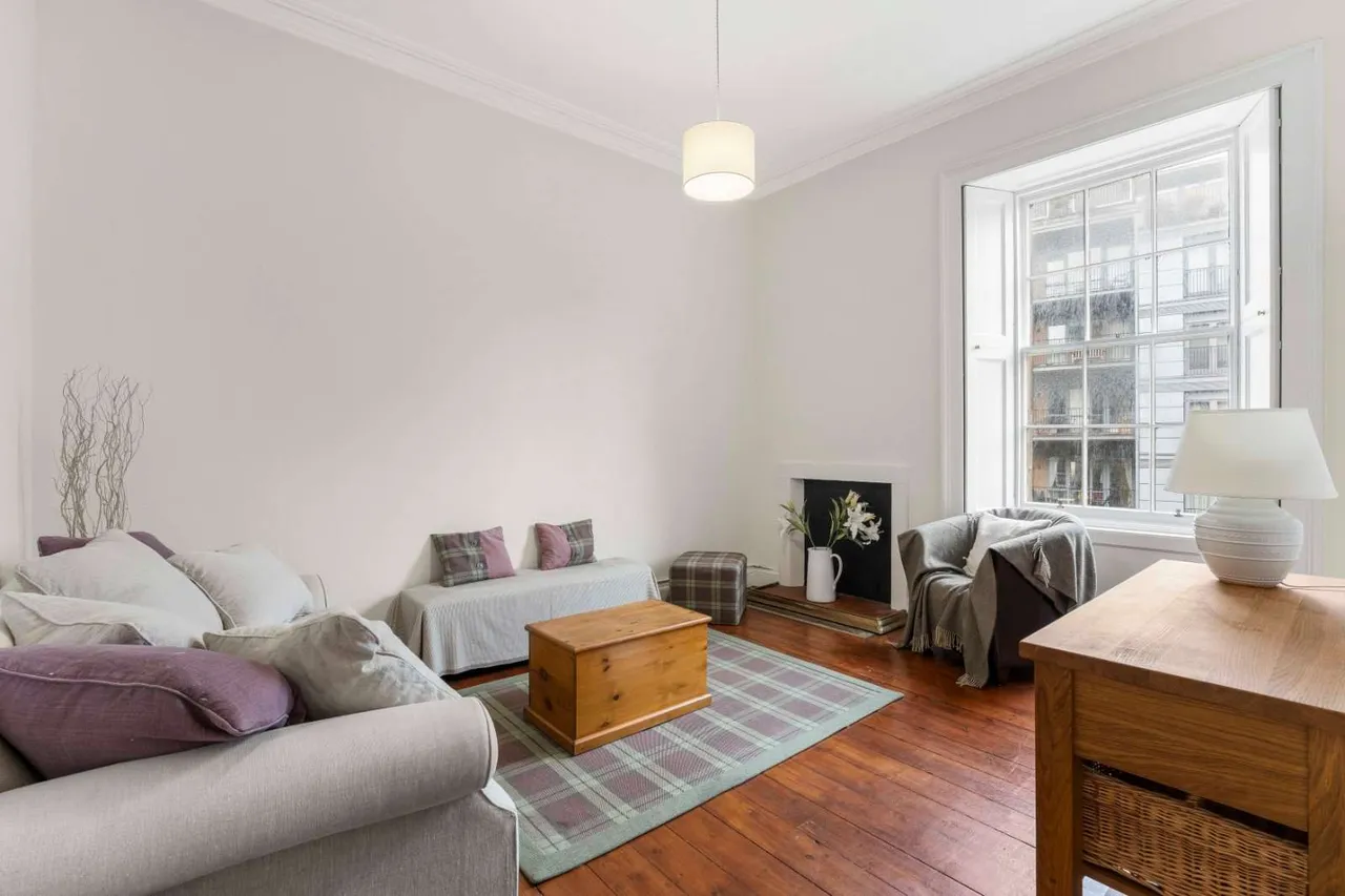 Cumberland Street, Edinburgh, Midlothian, EH3 6RE, photo 2