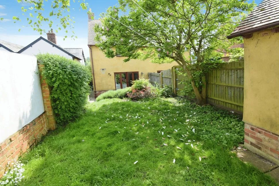Main Street, Frankton, Warwickshire, CV23, photo 6