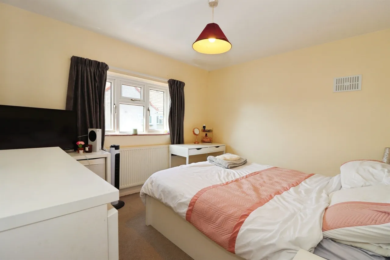 Cranleigh Court Road, Yate, BS37, photo 5