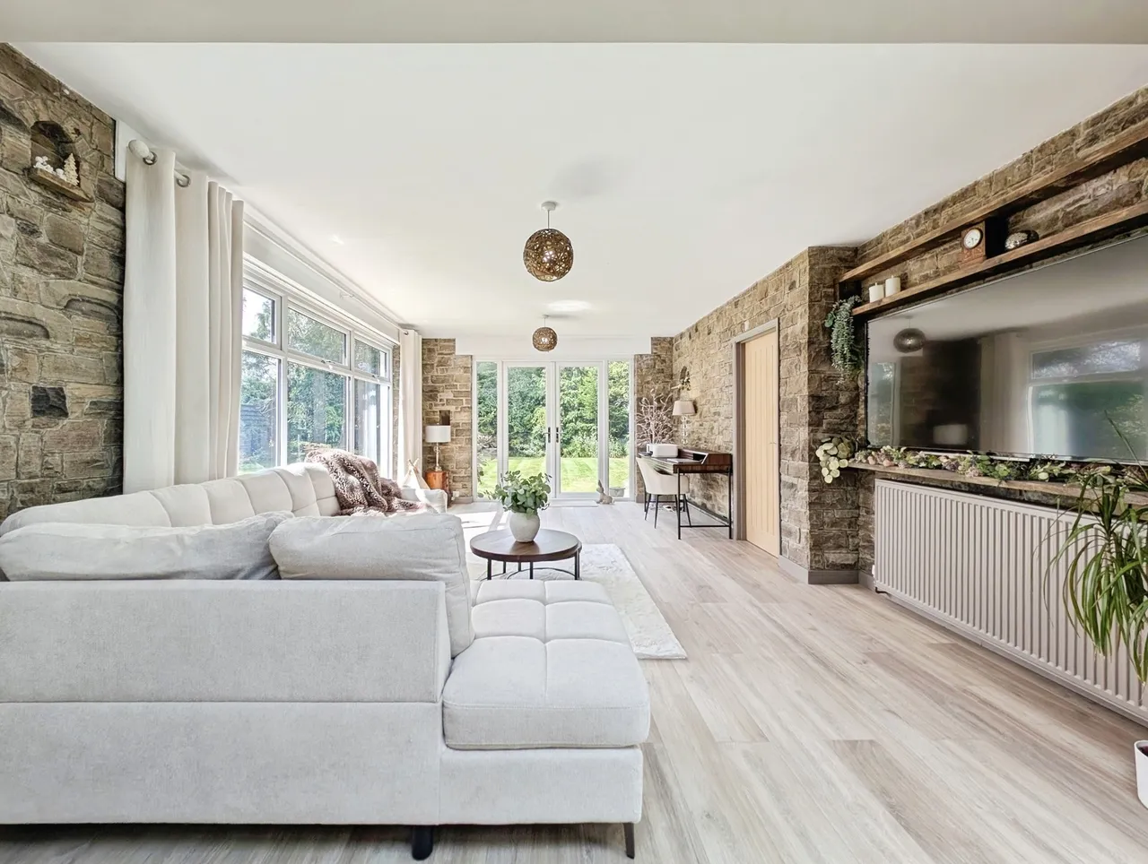 Middle Drive, Ponteland, Newcastle upon Tyne, Northumberland, NE20, photo 17