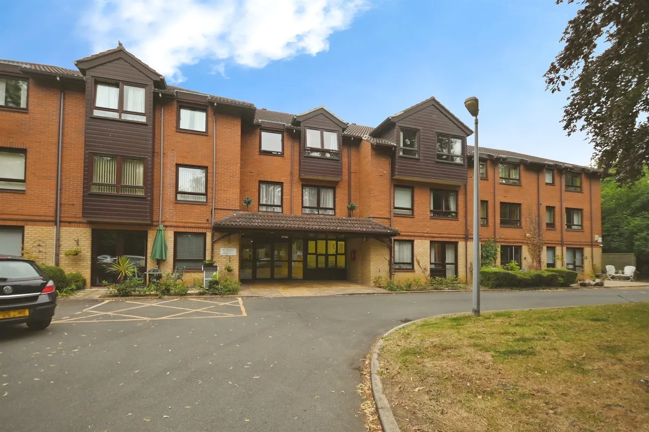 1 bed flat for sale, Eastfield Road, Peterborough, PE1