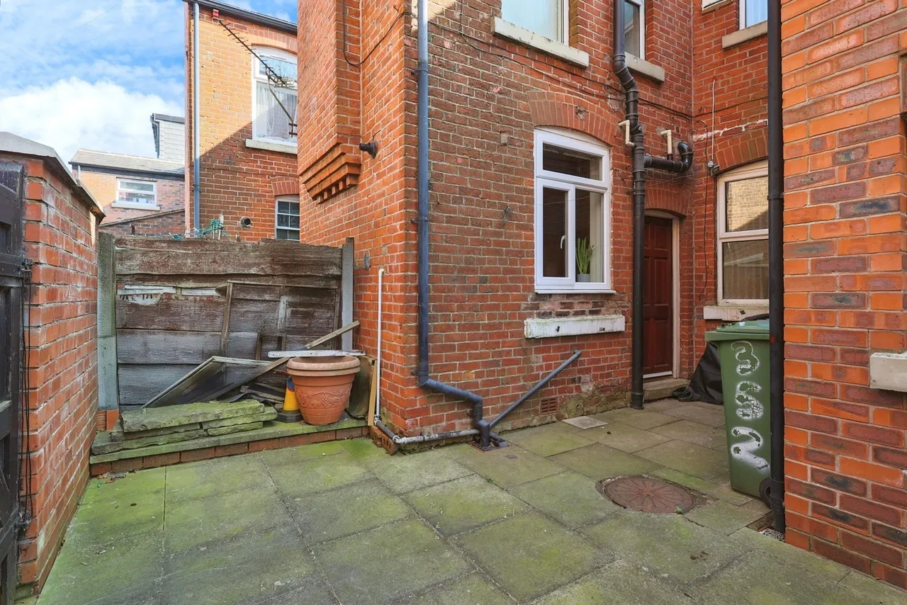 Mossley Road, Ashton-under-Lyne, Greater Manchester, OL6, photo 17