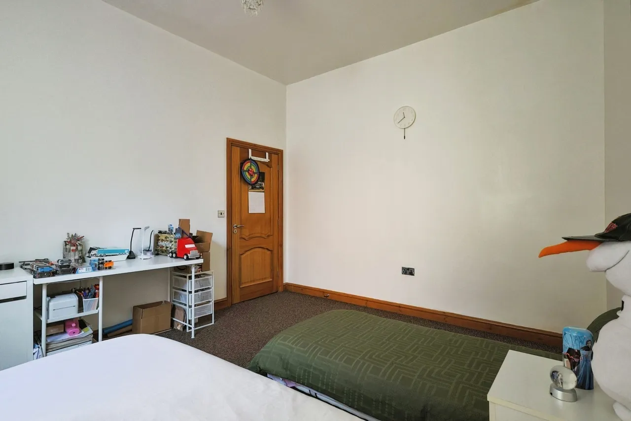Mossley Road, Ashton-under-Lyne, Greater Manchester, OL6, photo 12