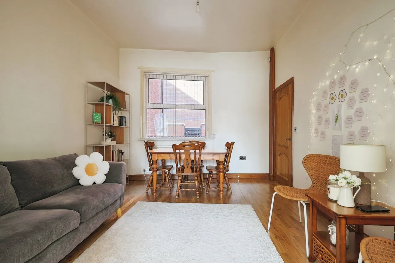 Mossley Road, Ashton-under-Lyne, Greater Manchester, OL6, photo 4
