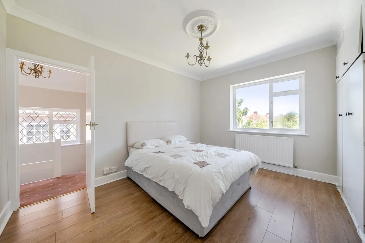 Wricklemarsh Road, SE3, photo 9