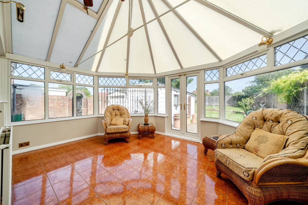 Wricklemarsh Road, SE3, photo 3