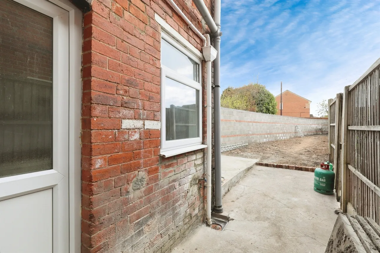 Clinton Street, Worksop, photo 11