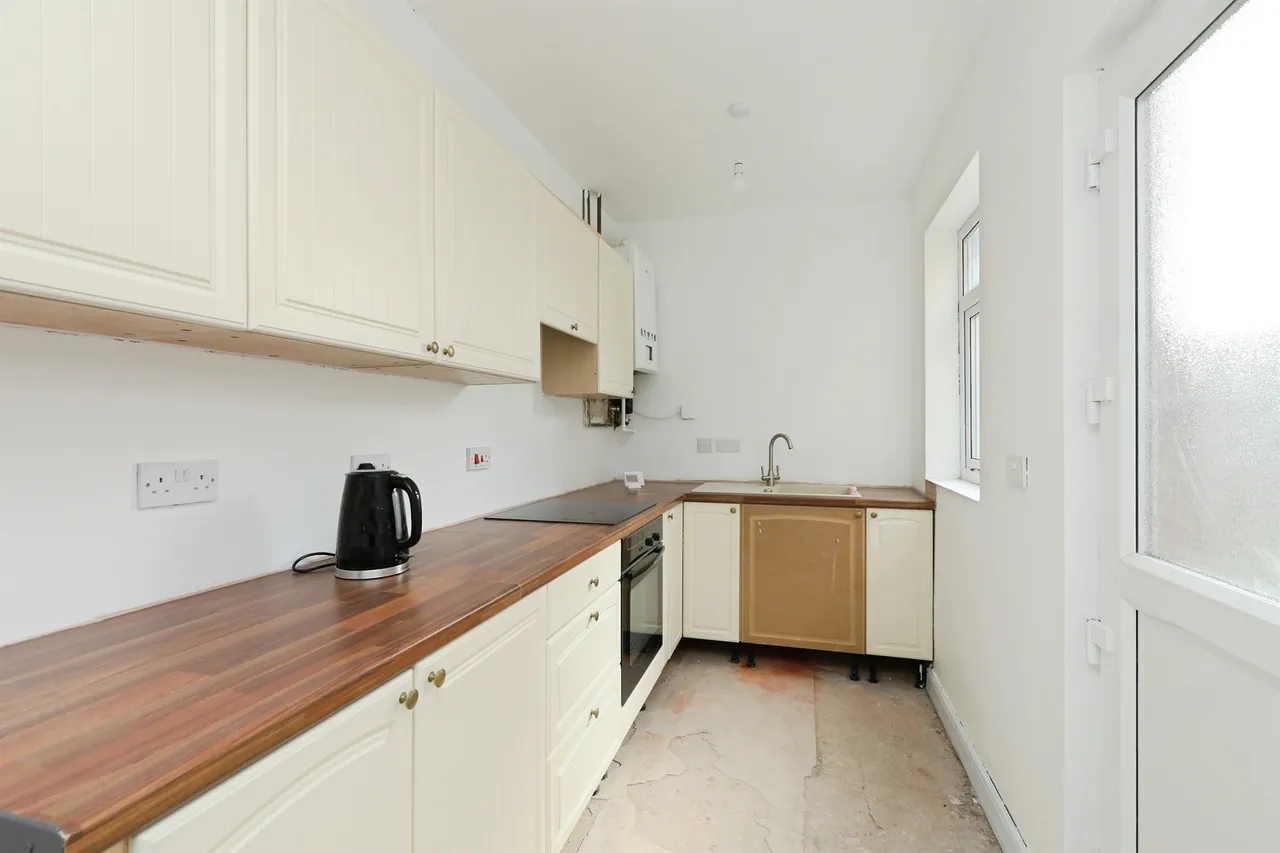 Clinton Street, Worksop, photo 4