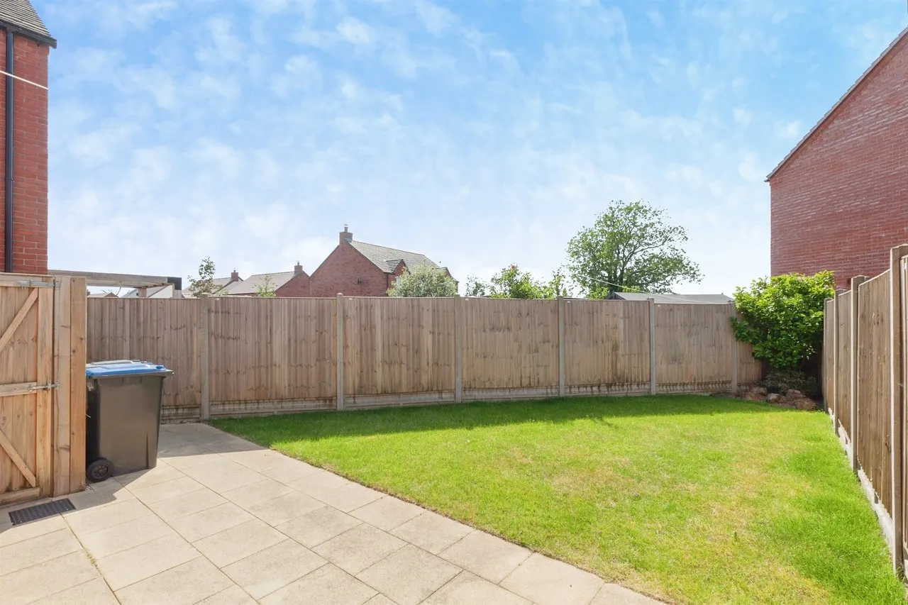 Gilden Drive, Gilmorton, LE17, photo 17