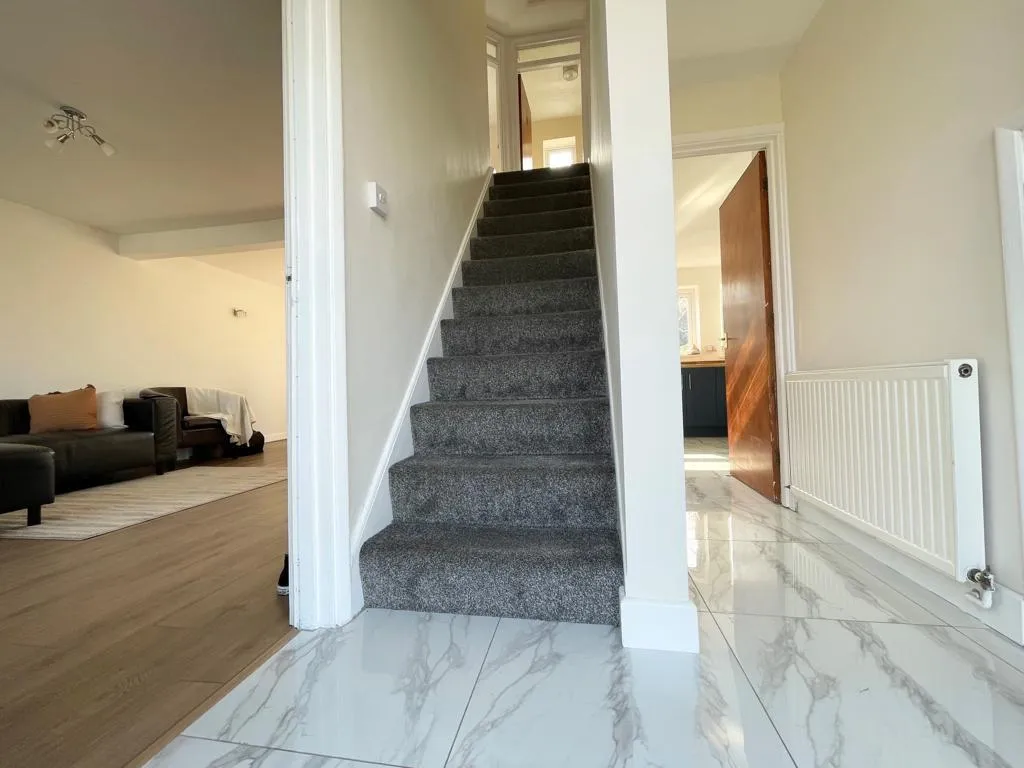 Beaumont Leys Lane, Leicester, LE4, photo 2