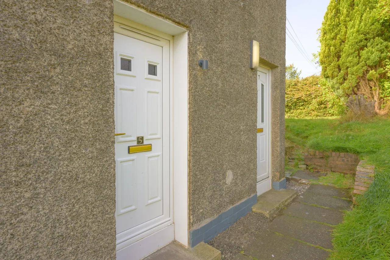 Adamson Crescent, Dunfermline, KY12 0AZ, photo 2