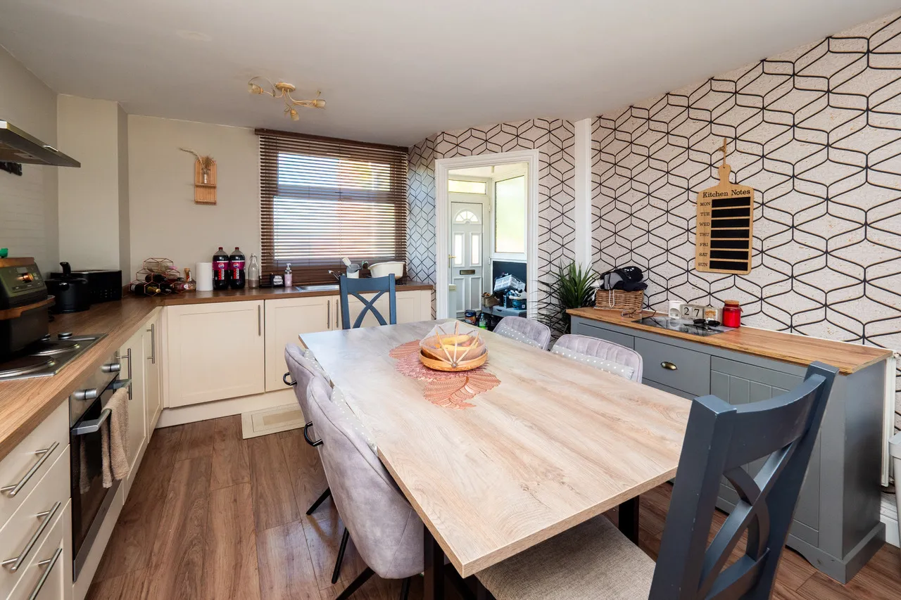 Bossington Close, Bransholme, Hull, photo 5