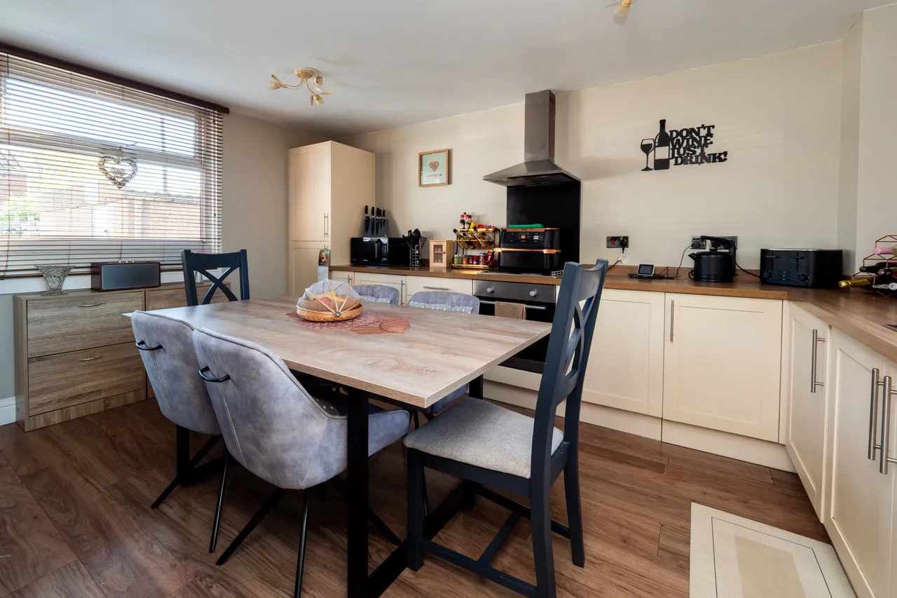 Bossington Close, Bransholme, Hull, photo 4