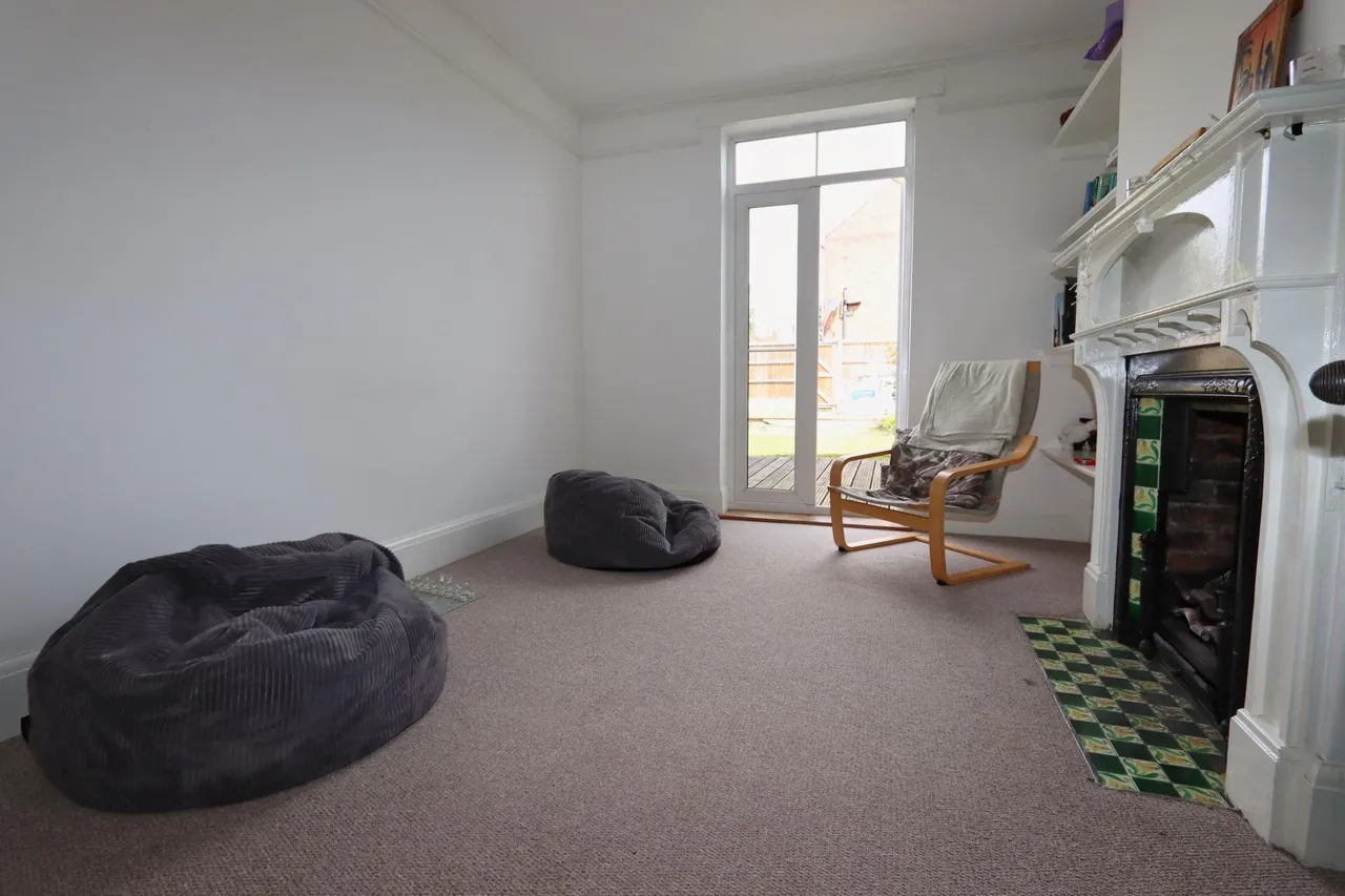 Huntingdon Road, Thrapston, NN14, photo 4