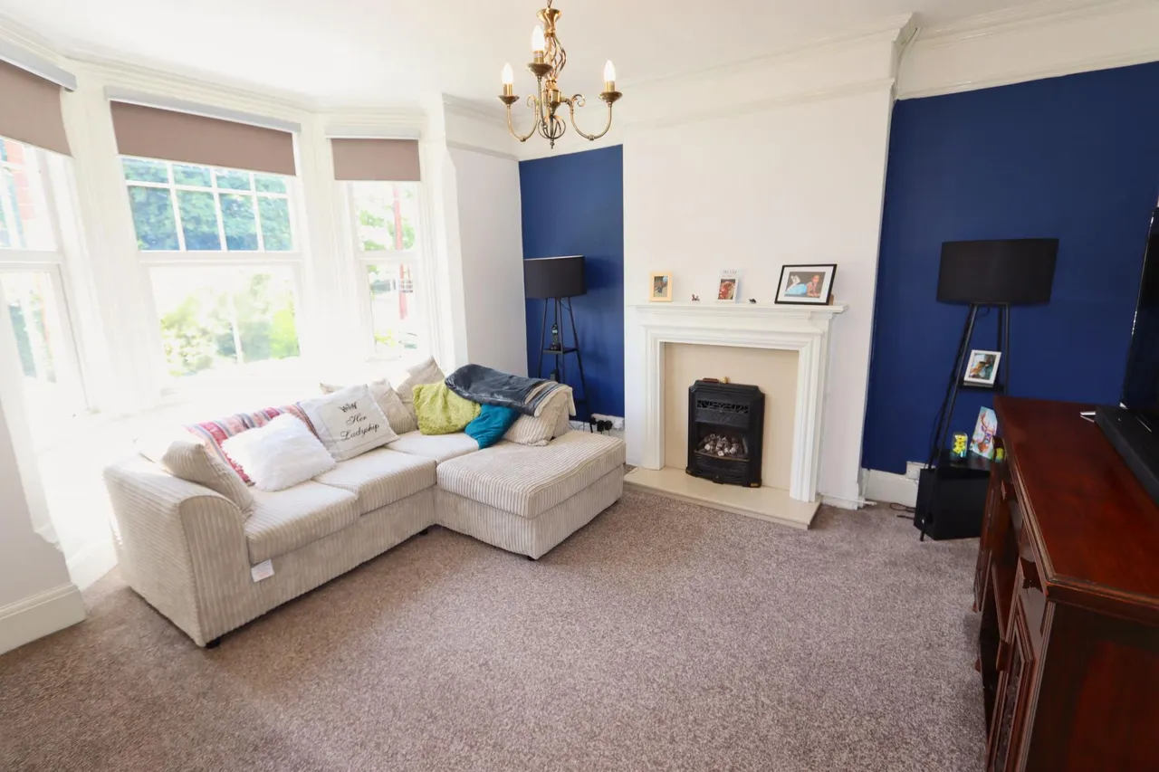 Huntingdon Road, Thrapston, NN14, photo 2