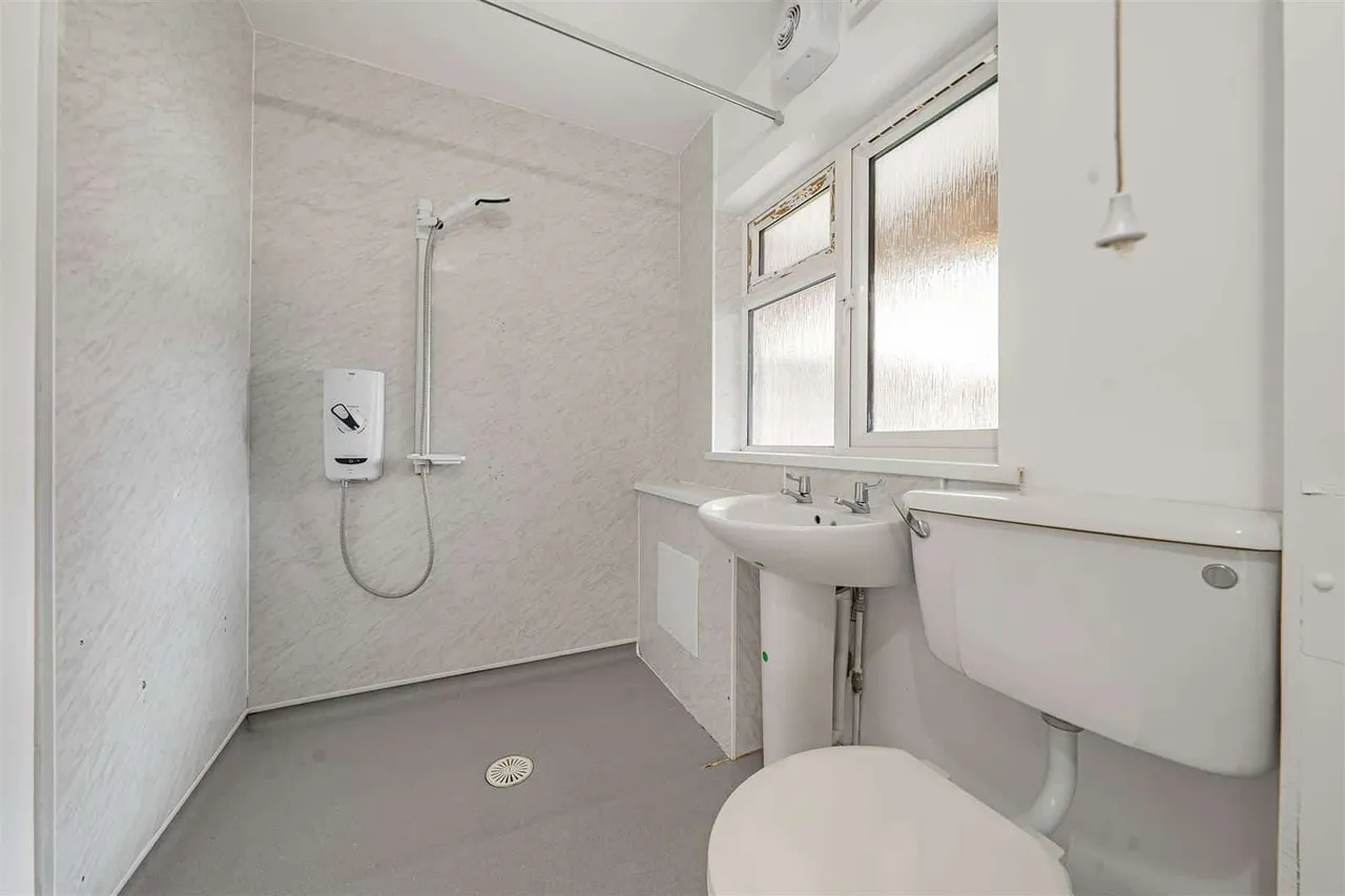Tangier Lane, Eton, Windsor, SL4 6AH, photo 3