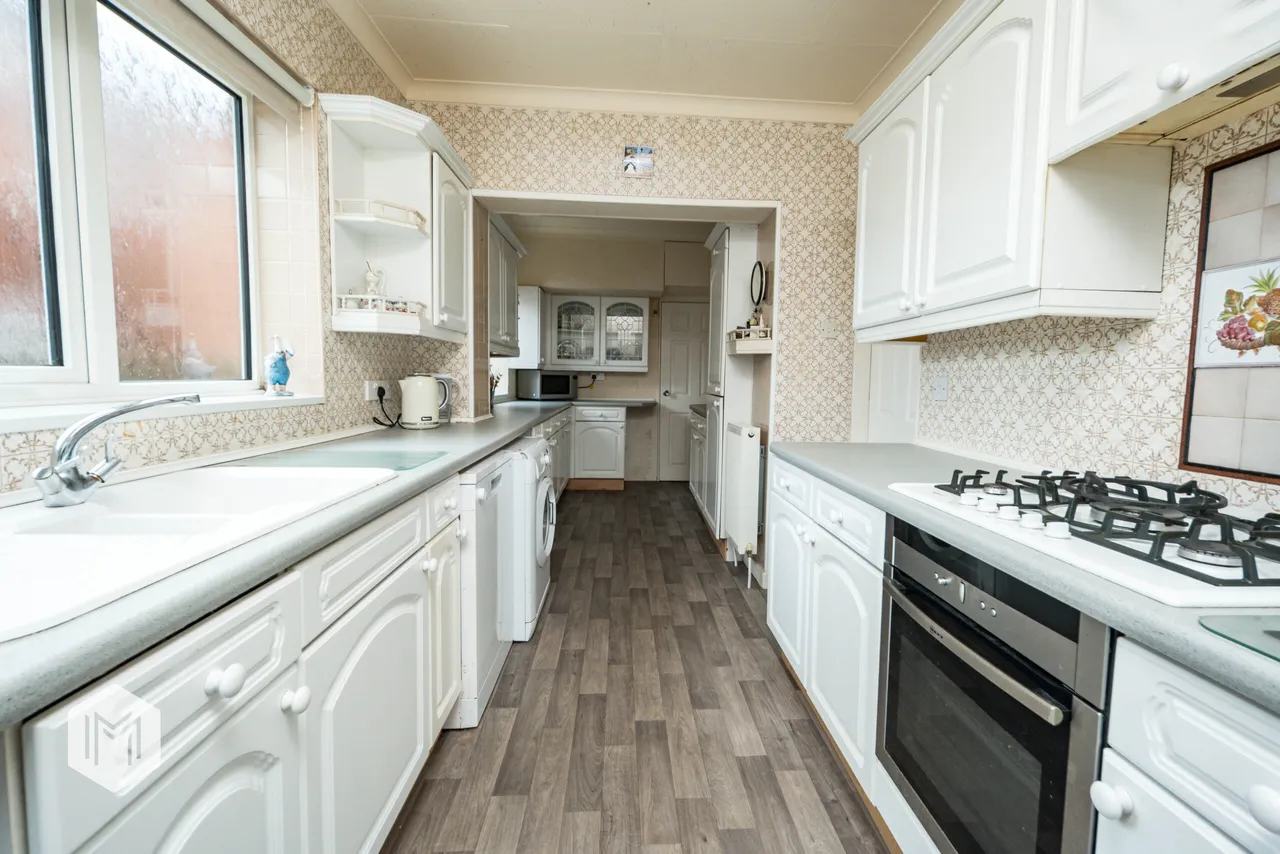 Long Lane, Bolton, BL2 6EU, photo 8