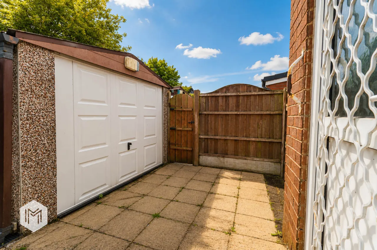 Long Lane, Bolton, BL2 6EU, photo 13