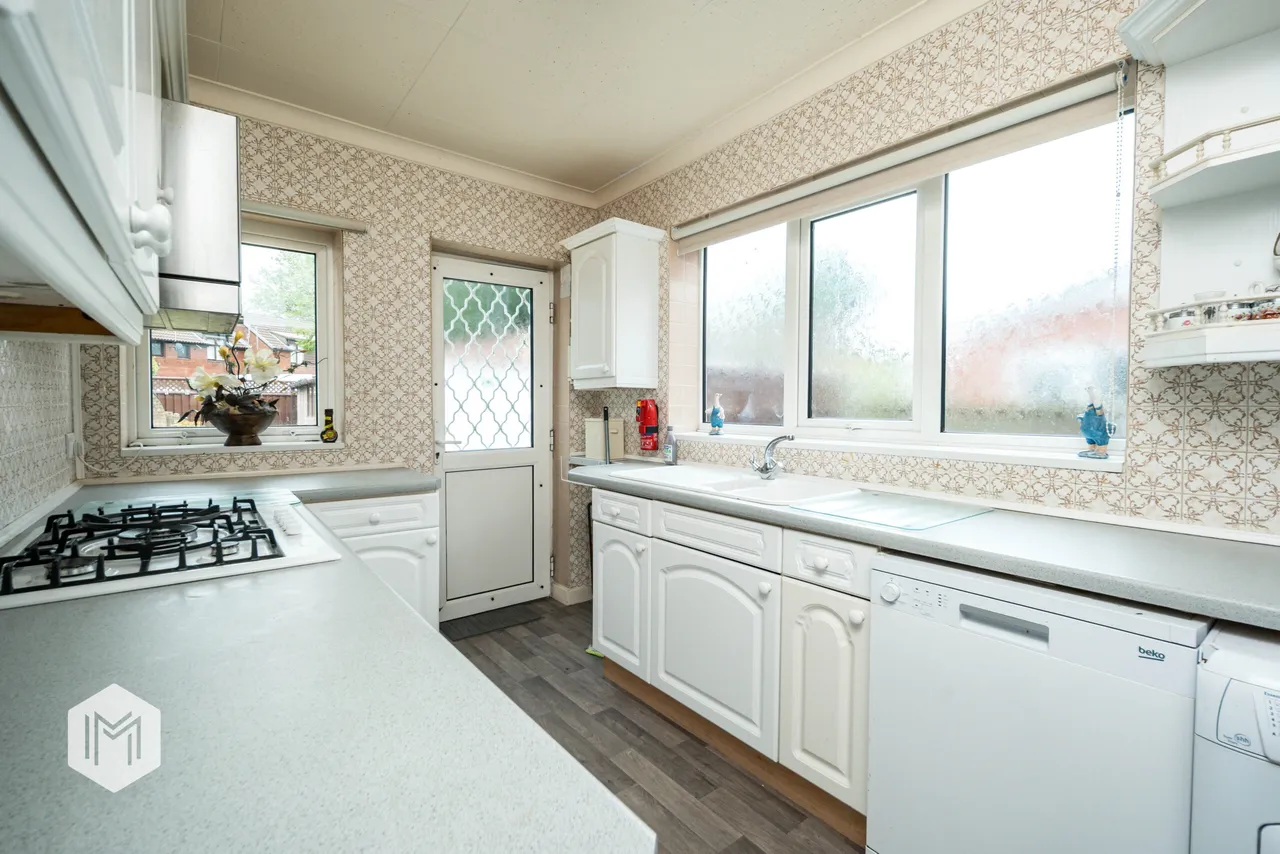 Long Lane, Bolton, BL2 6EU, photo 3