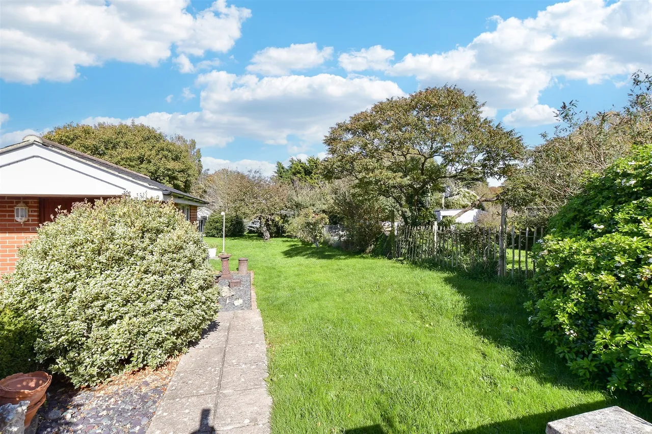 Main Road, Yarmouth, PO41, photo 10