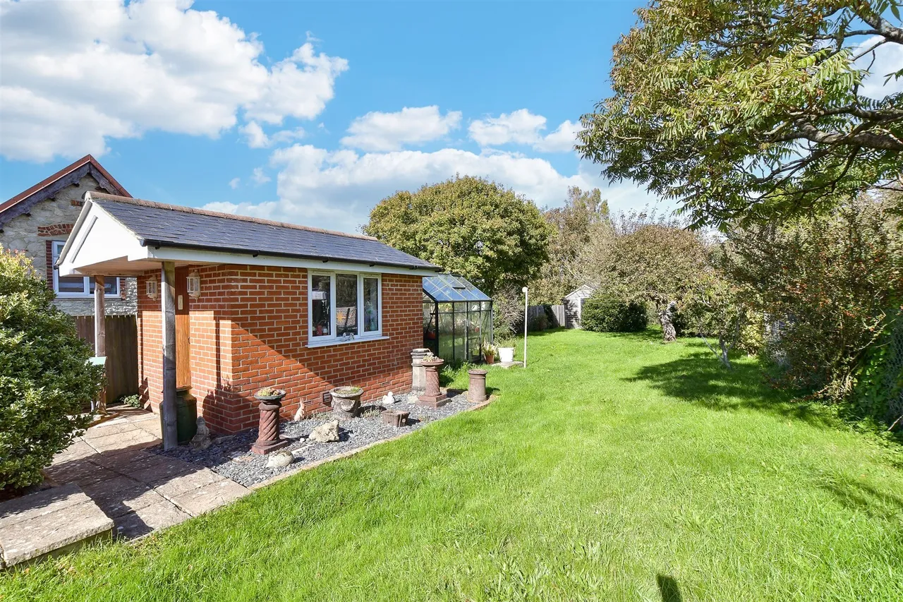 Main Road, Yarmouth, PO41, photo 12