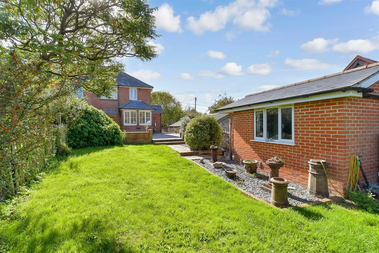 Main Road, Yarmouth, PO41, photo 13