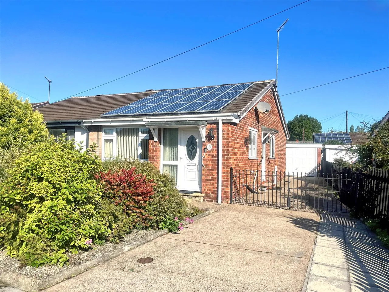 2 bed house for sale — Ganton Way, Willerby