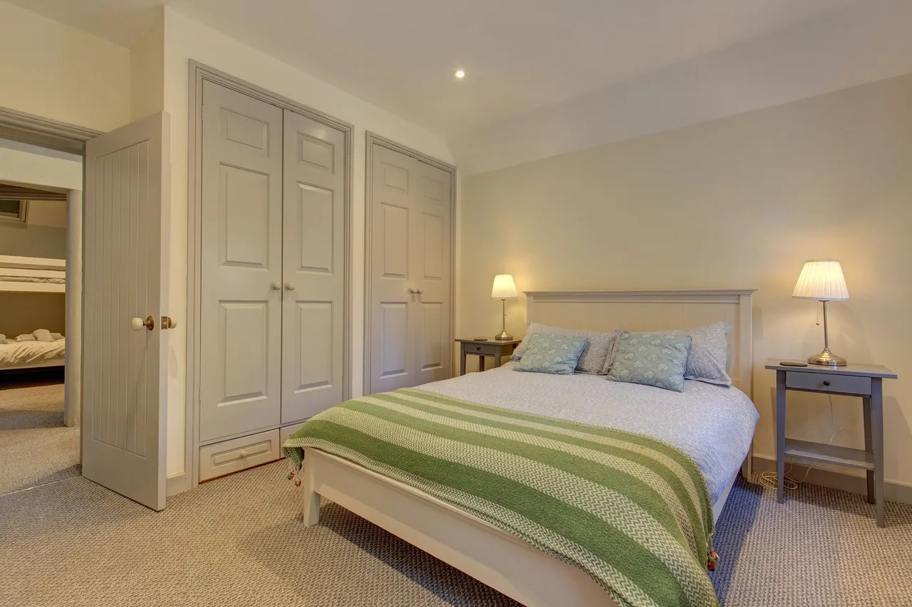 Beautifully restored and extended det, photo 11