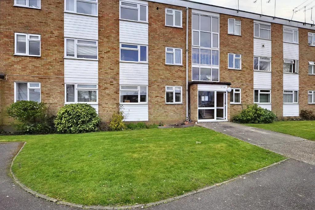 2 bed flat to rent — 80 Haig Court, Chelmsford, Essex, CM2 0BJ