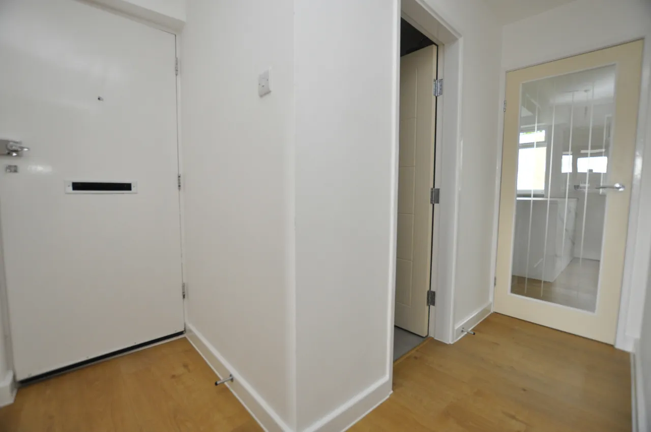 80 Haig Court, Chelmsford, Essex, CM2 0BJ, photo 4