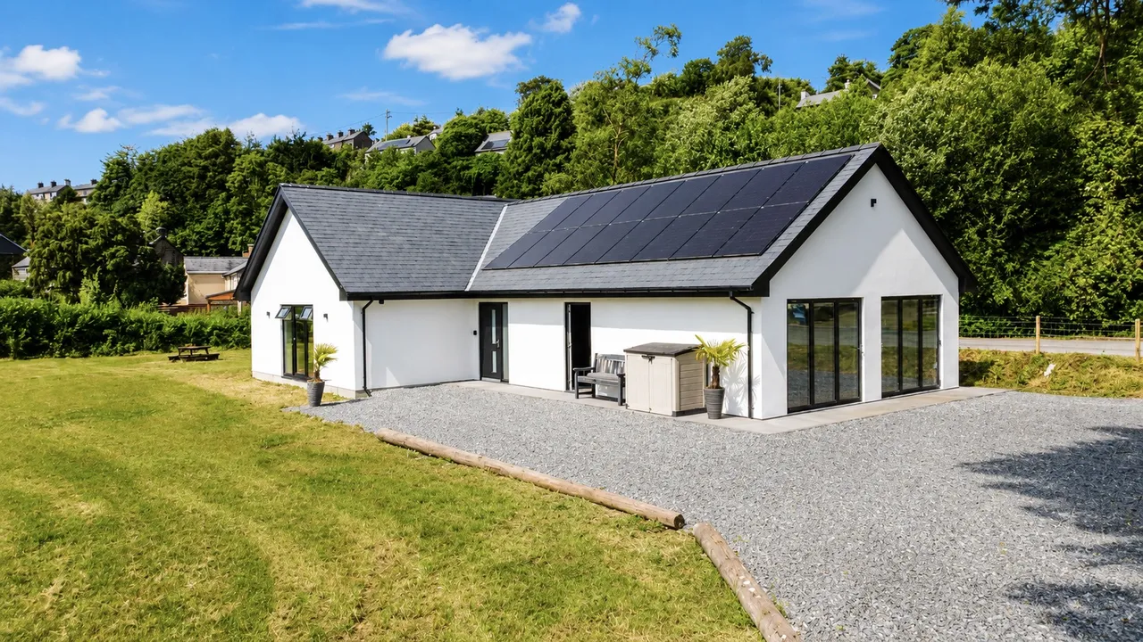 Cae Cydnerth, Penrhyndeudraeth, LL48, photo 2