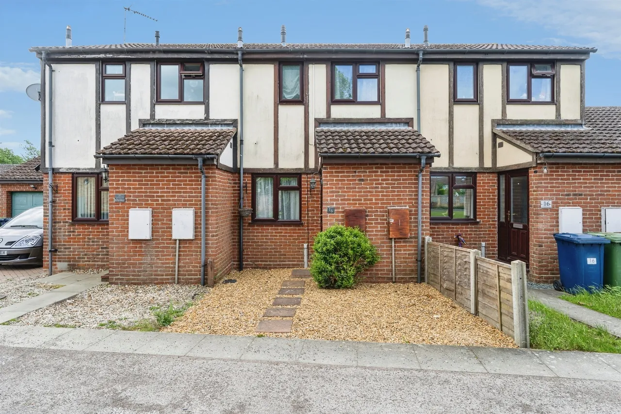 2 bed house for sale, Carpenters Way, Doddington, PE15