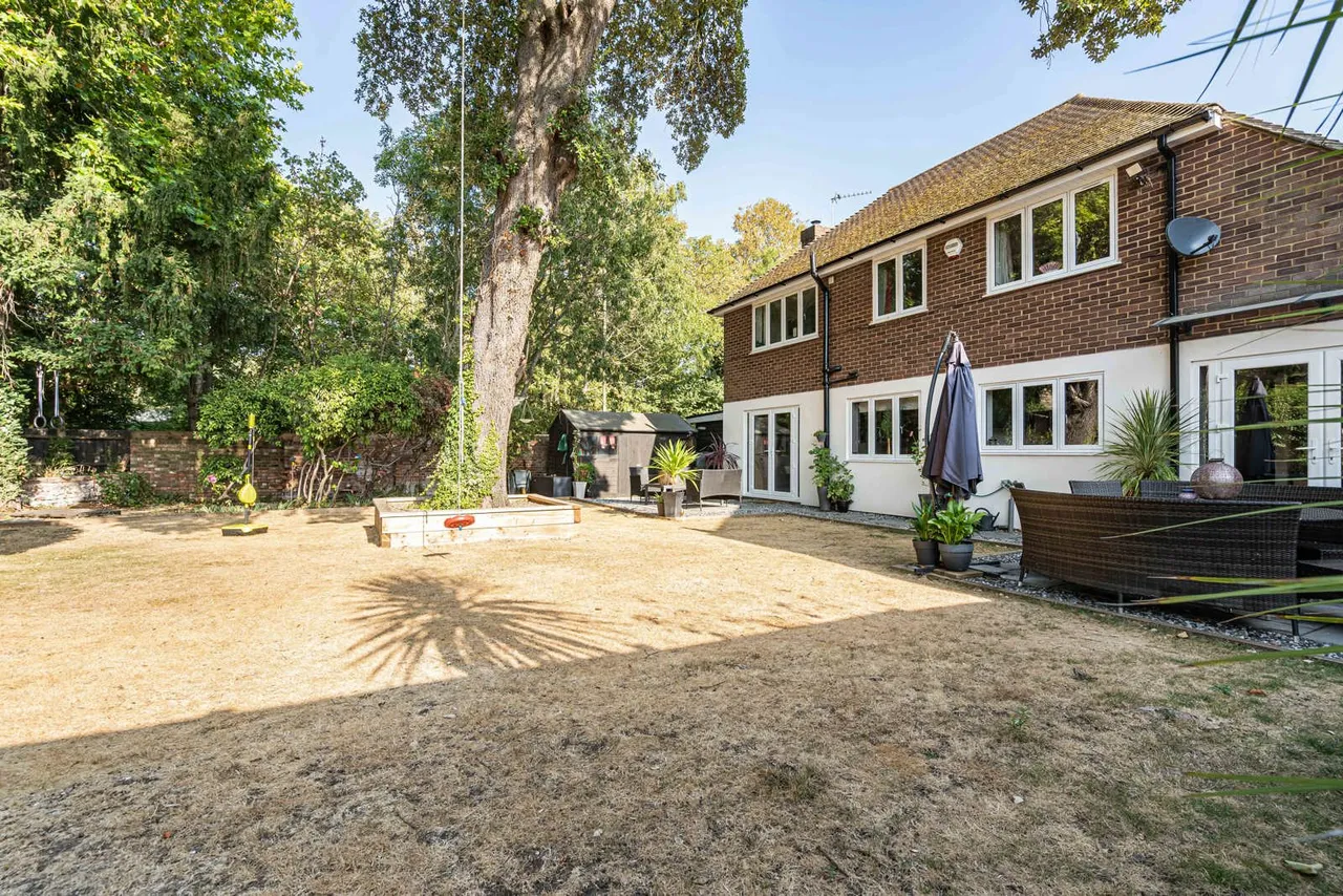 Little Green Lane, Chertsey, KT16, photo 33