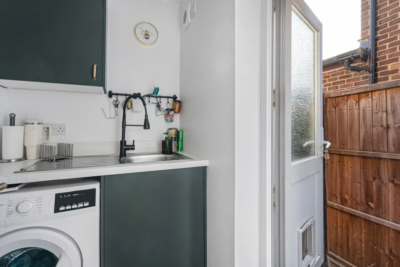 Little Green Lane, Chertsey, KT16, photo 17