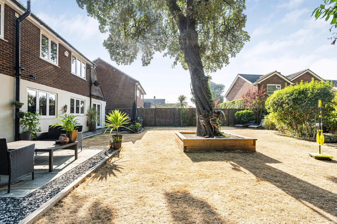 Little Green Lane, Chertsey, KT16, photo 30