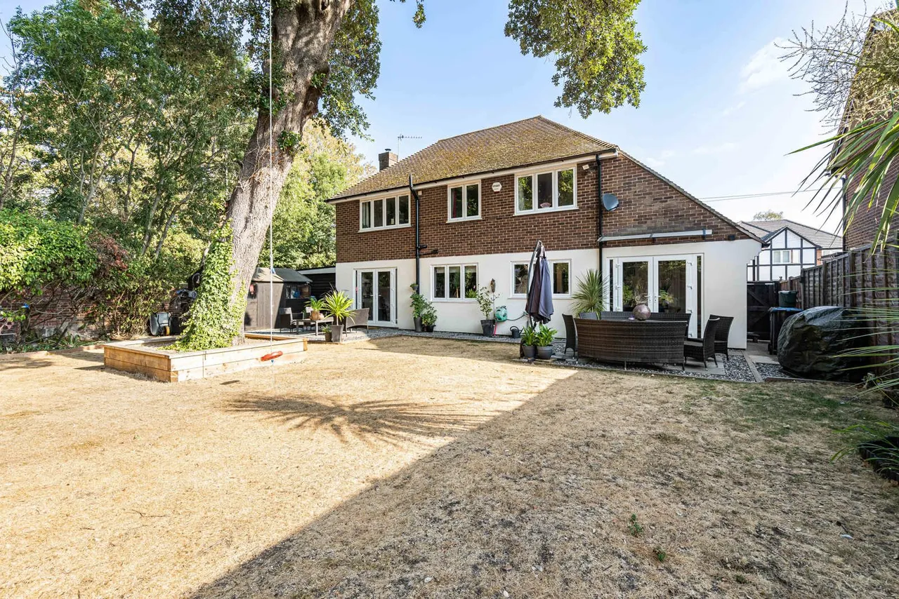 Little Green Lane, Chertsey, KT16, photo 32