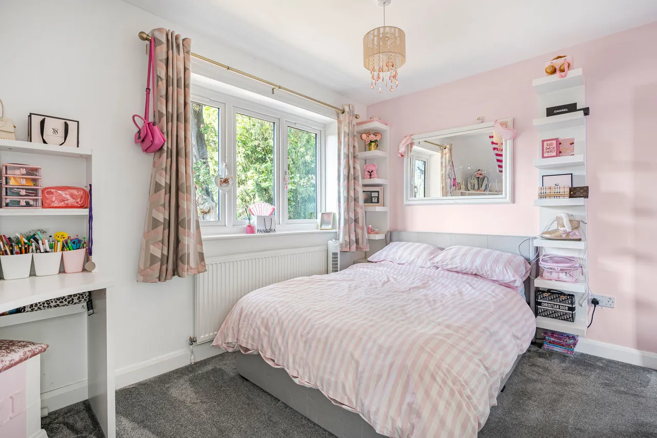 Little Green Lane, Chertsey, KT16, photo 22