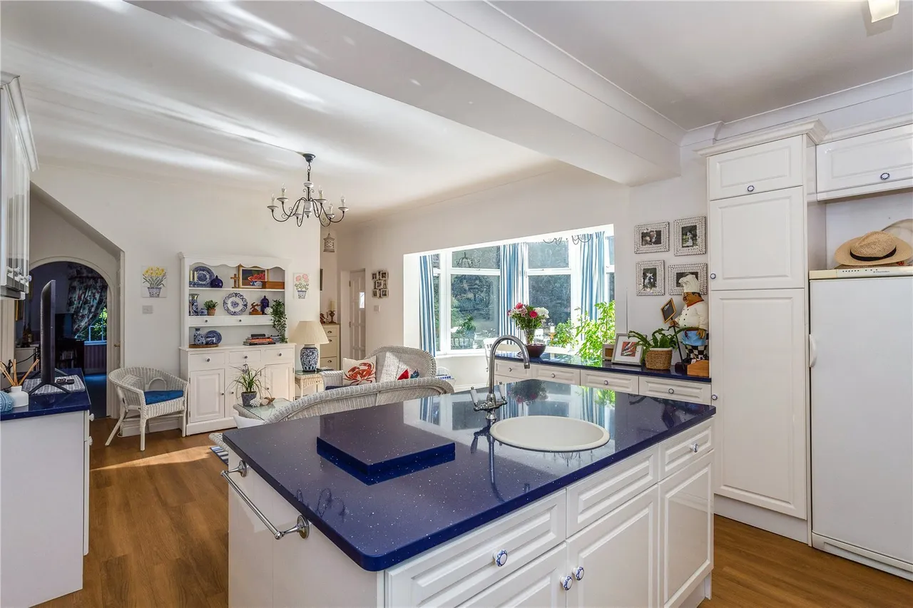 Heathfield Avenue, Sunninghill, SL5, photo 9