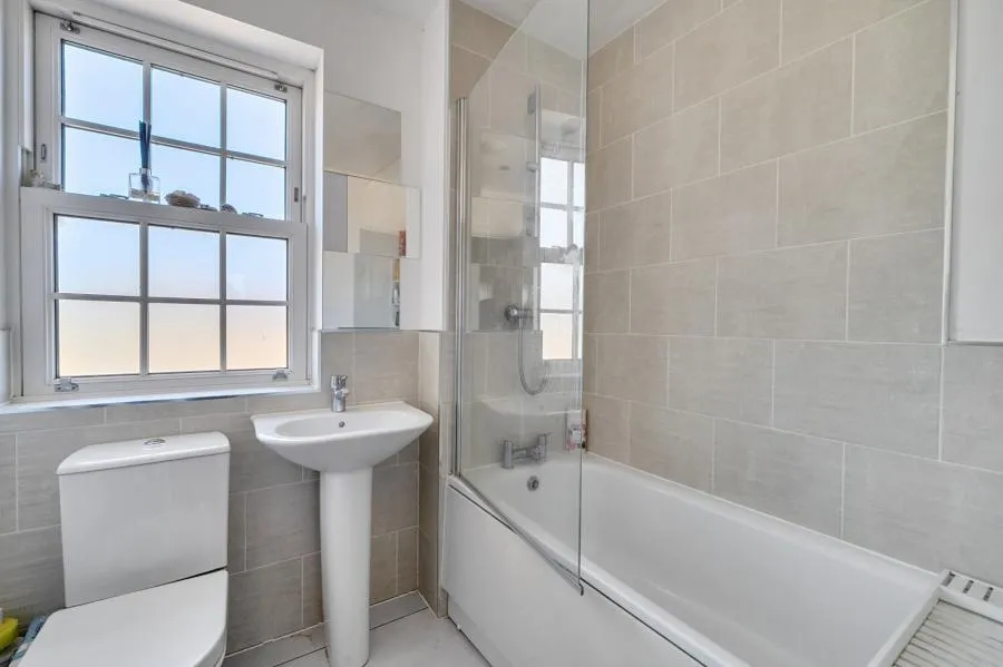 Bourton Road, Banbury, OX16, photo 11