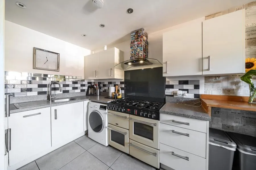 Bourton Road, Banbury, OX16, photo 5