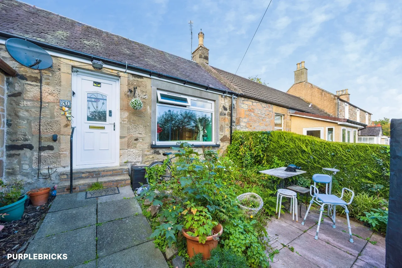3 bed house for sale, West Burnside, Broxburn, EH52