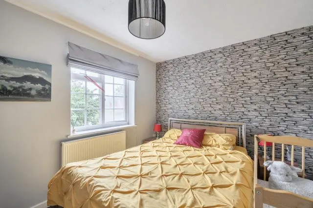 Buckingham Way, Frimley, GU16, photo 9